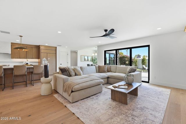 6521 E SHARON Drive, Scottsdale, AZ 85254