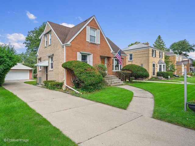 2236 S 5th Avenue, North Riverside, IL 60546