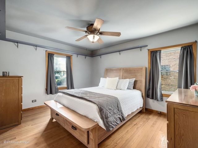 2236 S 5th Avenue, North Riverside, IL 60546