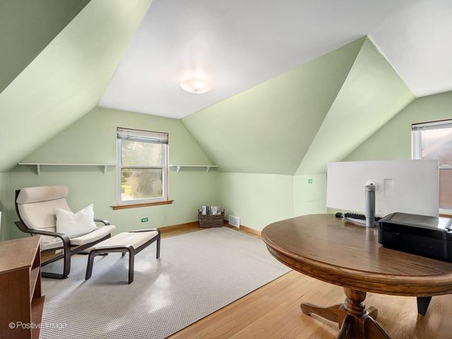 2236 S 5th Avenue, North Riverside, IL 60546