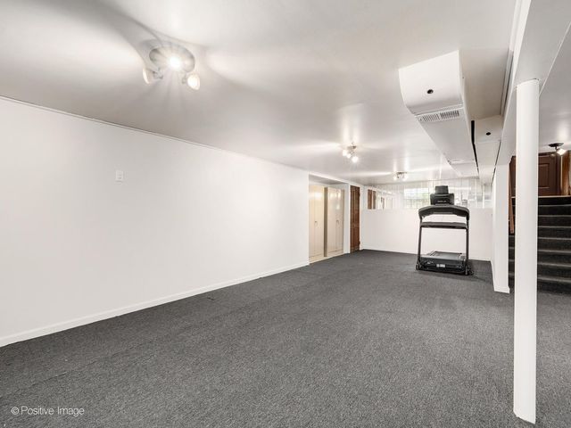 2236 S 5th Avenue, North Riverside, IL 60546