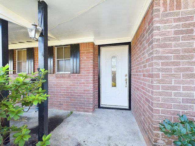 2814 Balmorhea Avenue, Houston, TX 77039