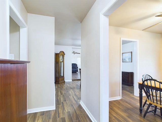 2814 Balmorhea Avenue, Houston, TX 77039