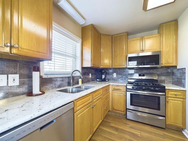 2814 Balmorhea Avenue, Houston, TX 77039