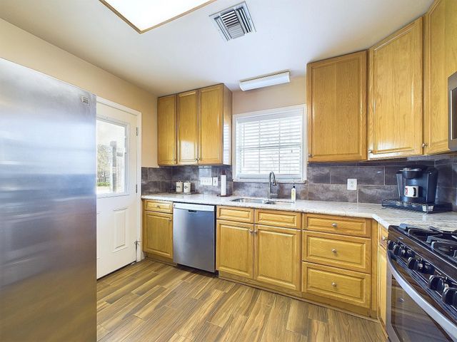 2814 Balmorhea Avenue, Houston, TX 77039