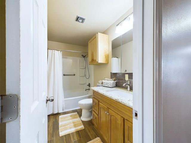 2814 Balmorhea Avenue, Houston, TX 77039