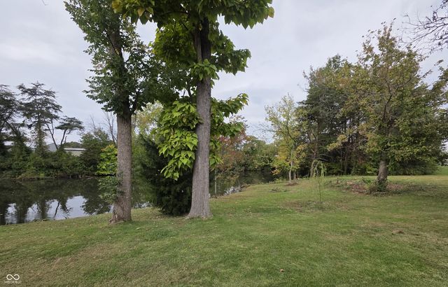 201 S Westwood Drive, Westport, IN 47283