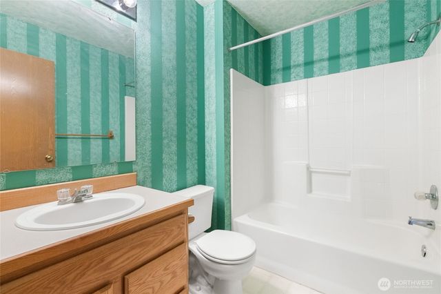 5412 247th Street E, Graham, WA 98338