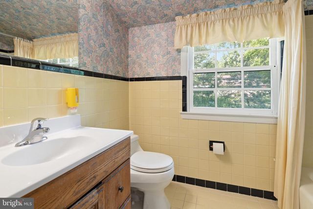 1051 KIPLING RD, Jenkintown, PA 19046