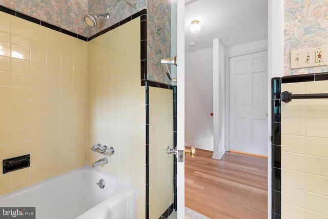 1051 KIPLING RD, Jenkintown, PA 19046