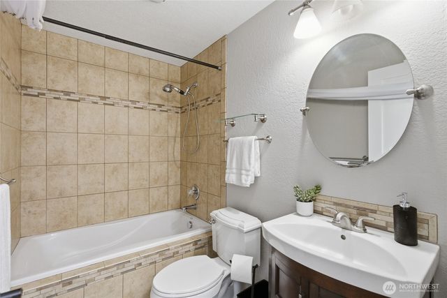 13011 Seattle Hill Road, Snohomish, WA 98296