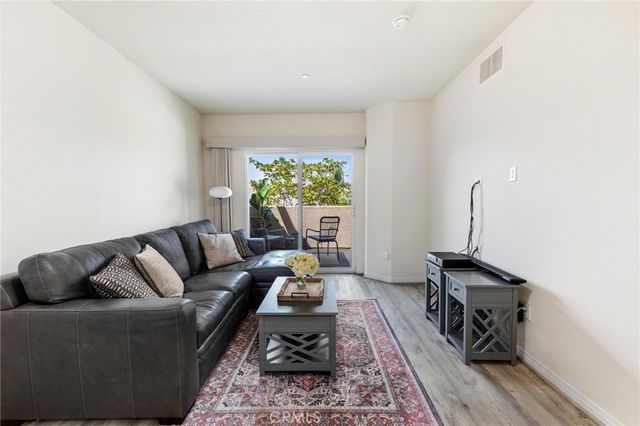 2750 Artesia 458, Redondo Beach, CA 90278