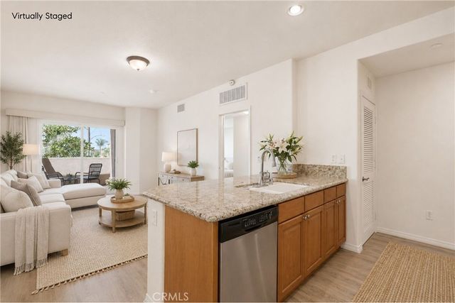 2750 Artesia 458, Redondo Beach, CA 90278