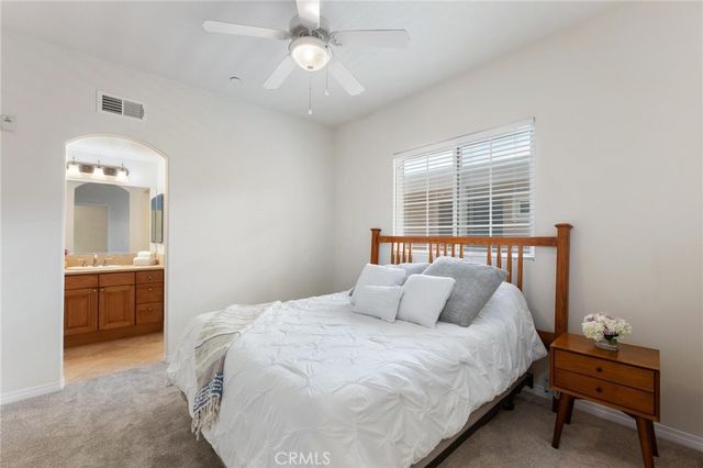 2750 Artesia 458, Redondo Beach, CA 90278