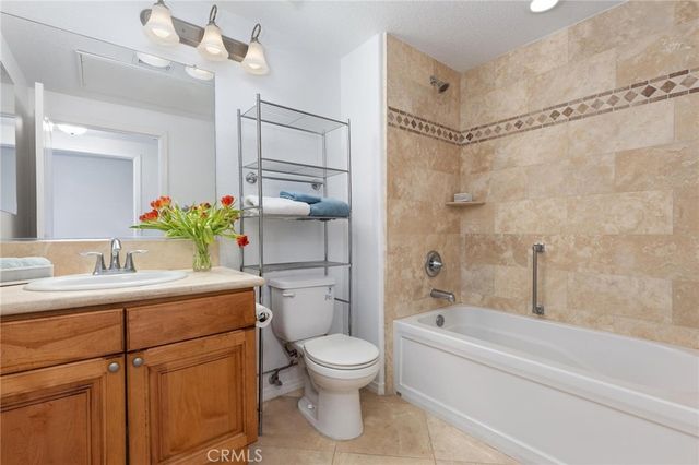 2750 Artesia 458, Redondo Beach, CA 90278