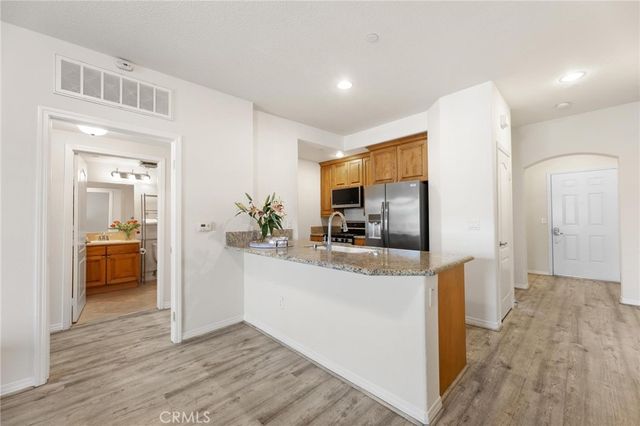 2750 Artesia 458, Redondo Beach, CA 90278