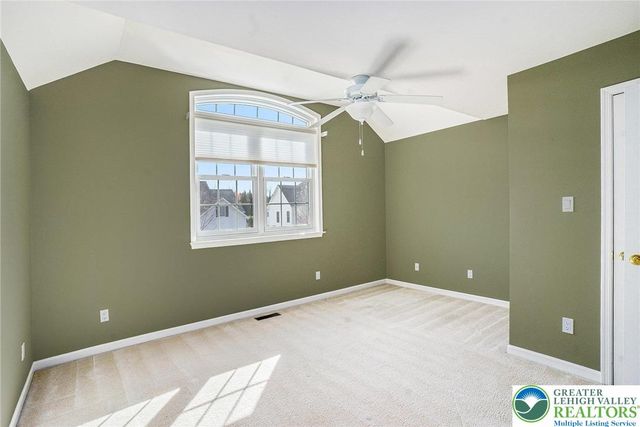 3186 Overlook Drive, Lower Macungie Twp, PA 18049