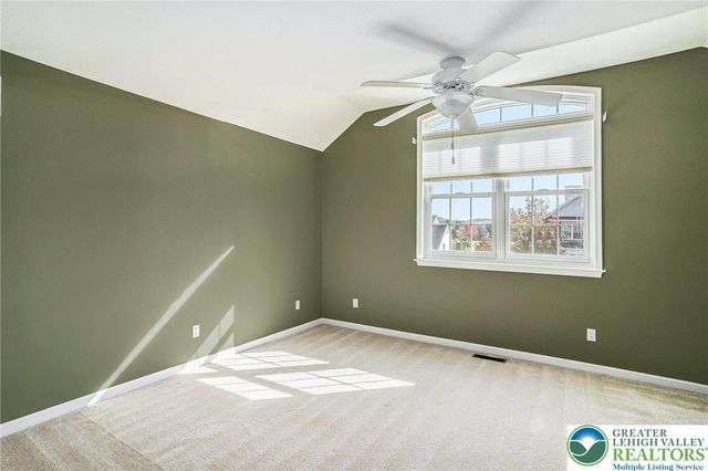 3186 Overlook Drive, Lower Macungie Twp, PA 18049