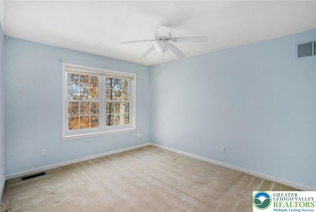 3186 Overlook Drive, Lower Macungie Twp, PA 18049