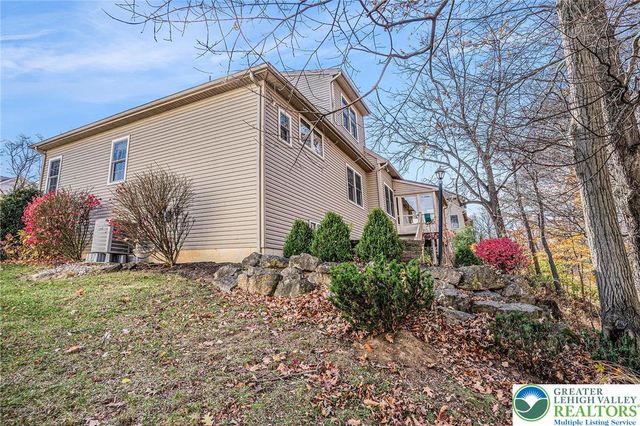 3186 Overlook Drive, Lower Macungie Twp, PA 18049