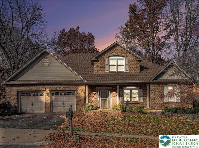 3186 Overlook Drive, Lower Macungie Twp, PA 18049