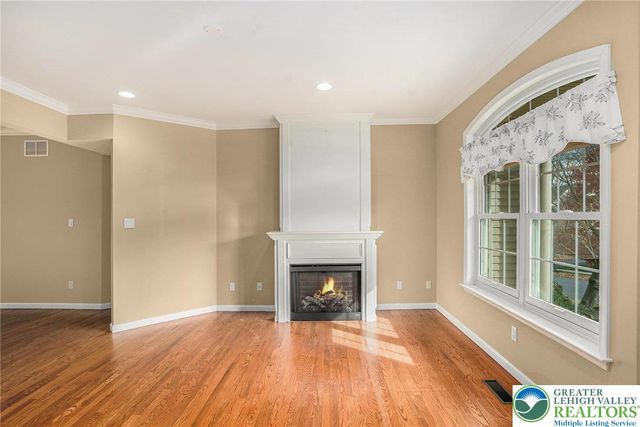 3186 Overlook Drive, Lower Macungie Twp, PA 18049