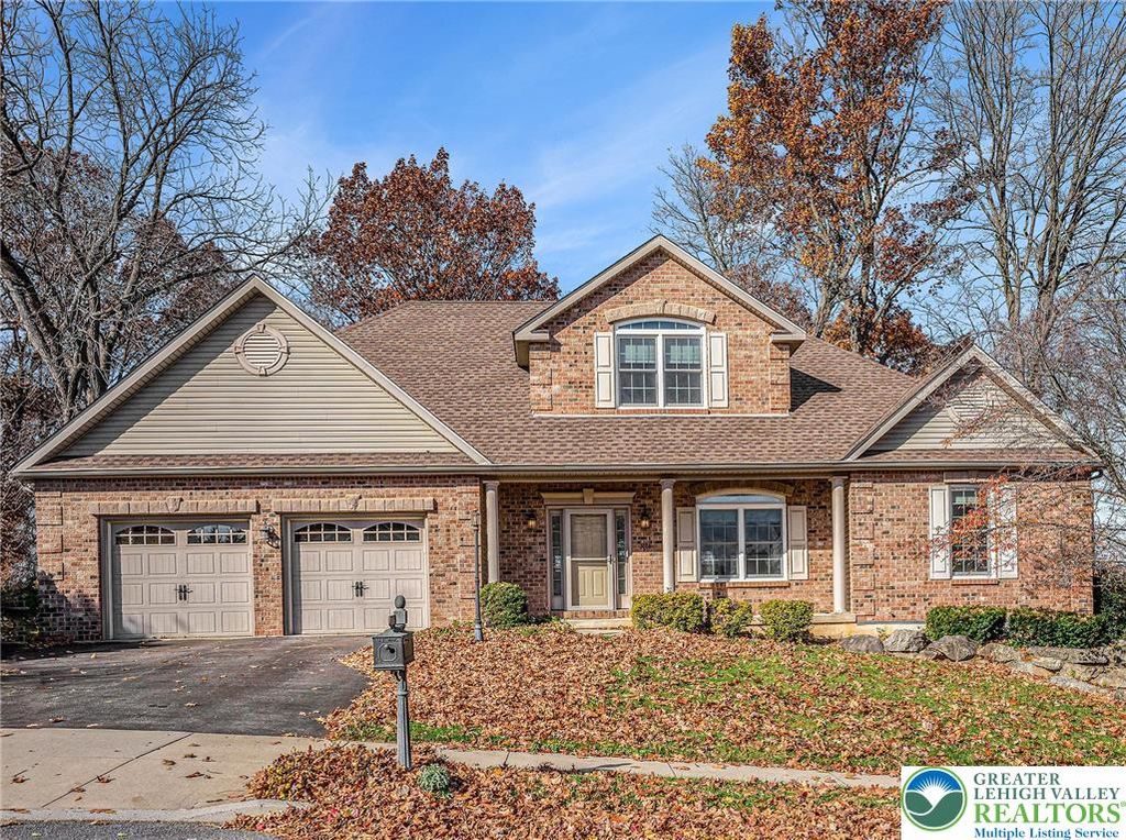 3186 Overlook Drive, Lower Macungie Twp, PA 18049