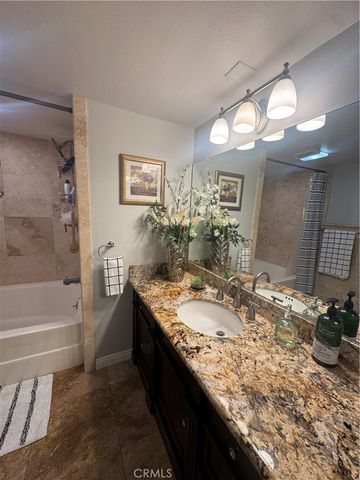 2700 Cahuenga Boulevard E 4223, Los Angeles, CA 90068