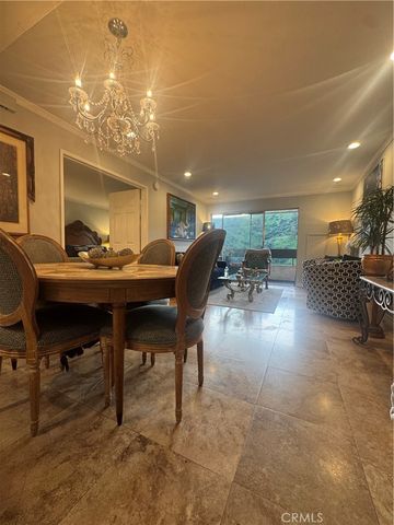 2700 Cahuenga Boulevard E 4223, Los Angeles, CA 90068