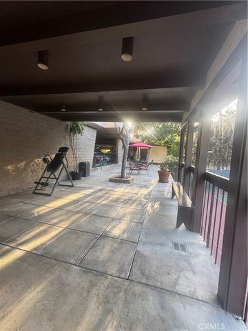 2700 Cahuenga Boulevard E 4223, Los Angeles, CA 90068