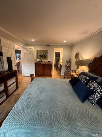 2700 Cahuenga Boulevard E 4223, Los Angeles, CA 90068