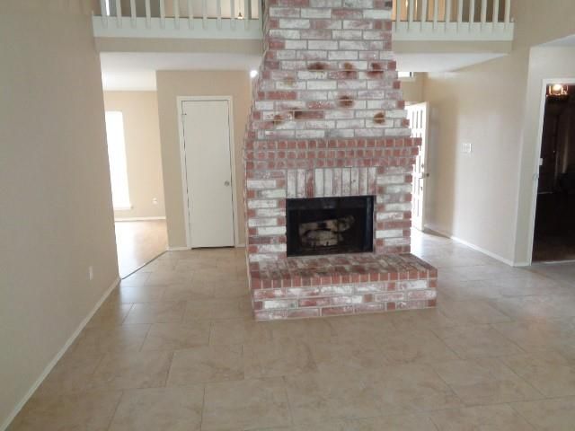 16318 Leamington Lane, Houston, TX 77095