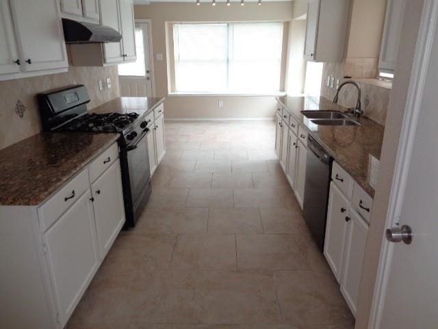 16318 Leamington Lane, Houston, TX 77095