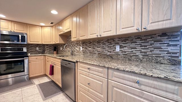 3450 S Ocean Boulevard 5030, Palm Beach, FL 33480