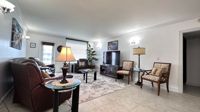 3450 S Ocean Boulevard 5030, Palm Beach, FL 33480