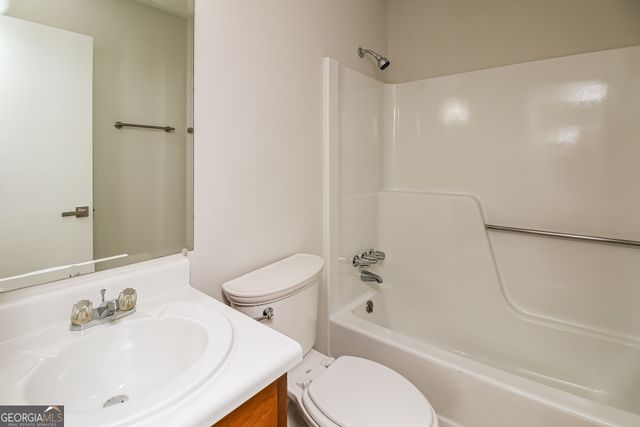 3413 CREEKWOOD Drive SE, Conyers, GA 30094