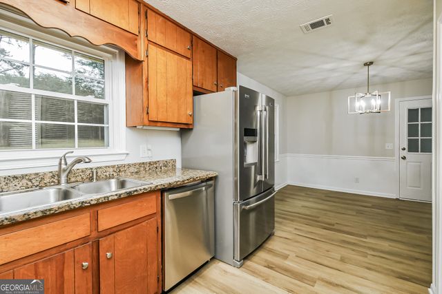 3413 CREEKWOOD Drive SE, Conyers, GA 30094