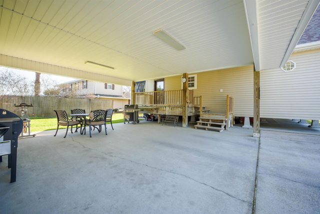 2843 Lee Dr, Pierre Part, LA 70339