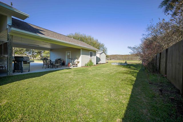 2843 Lee Dr, Pierre Part, LA 70339