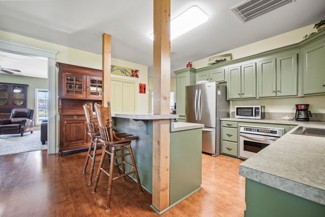 2843 Lee Dr, Pierre Part, LA 70339