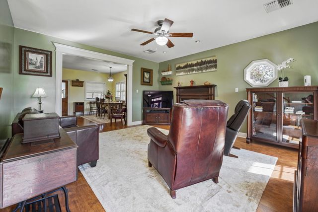 2843 Lee Dr, Pierre Part, LA 70339