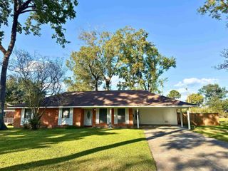 10225 Barbara St, Baton Rouge, LA 70815
