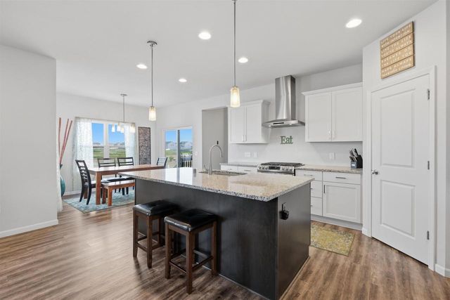 353 Bella Way, Sun Prairie, WI 53590