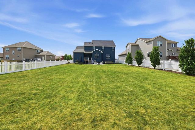 353 Bella Way, Sun Prairie, WI 53590