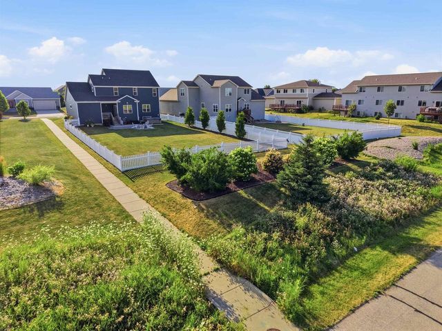 353 Bella Way, Sun Prairie, WI 53590