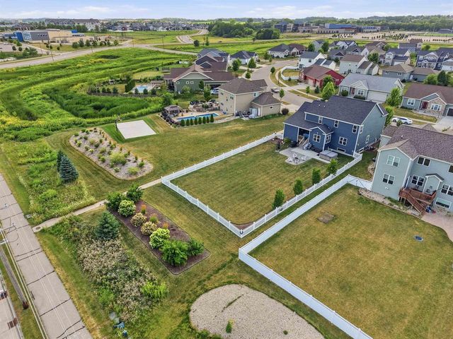 353 Bella Way, Sun Prairie, WI 53590
