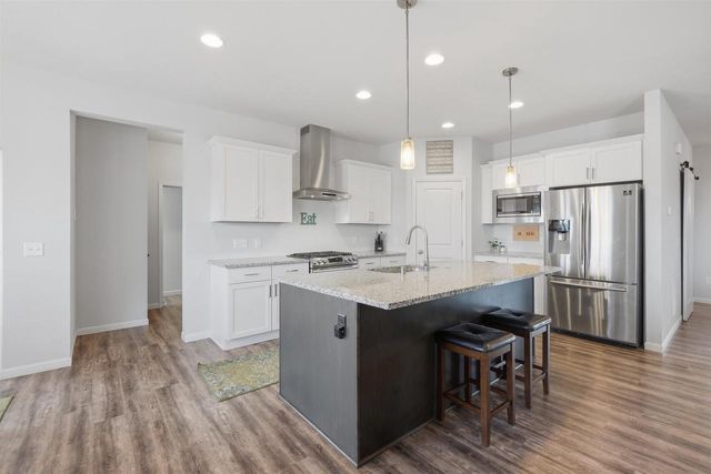 353 Bella Way, Sun Prairie, WI 53590