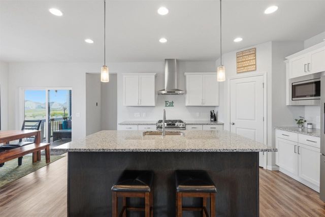 353 Bella Way, Sun Prairie, WI 53590