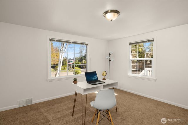 13703 Palatine Avenue N, Seattle, WA 98133