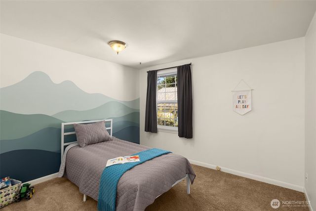 13703 Palatine Avenue N, Seattle, WA 98133